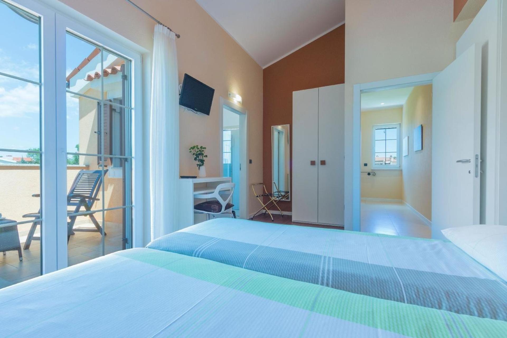 Ferienhaus In Pomer Mit Privatem Beheizten Pool Und Meerblick Екстер'єр фото