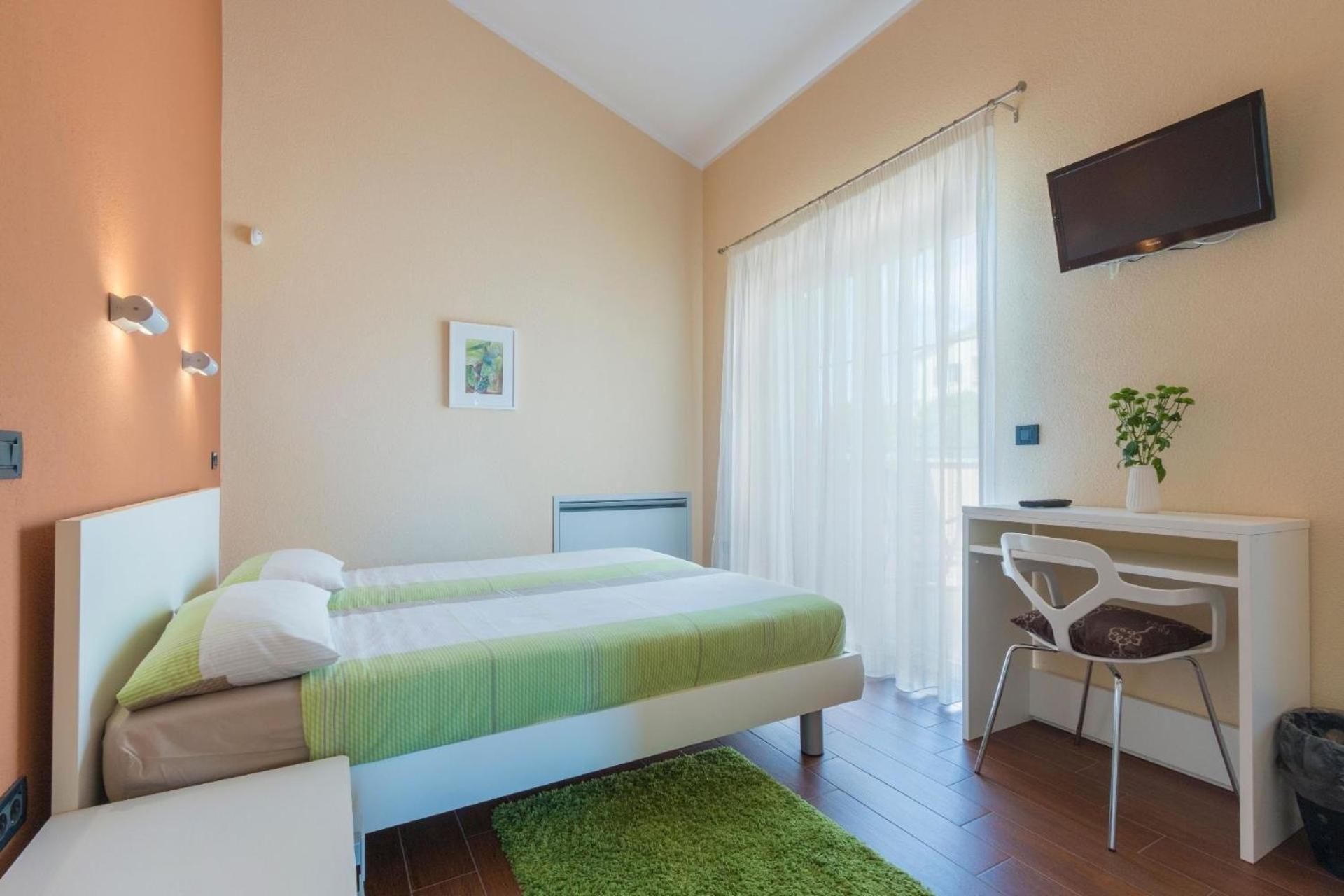 Ferienhaus In Pomer Mit Privatem Beheizten Pool Und Meerblick Екстер'єр фото